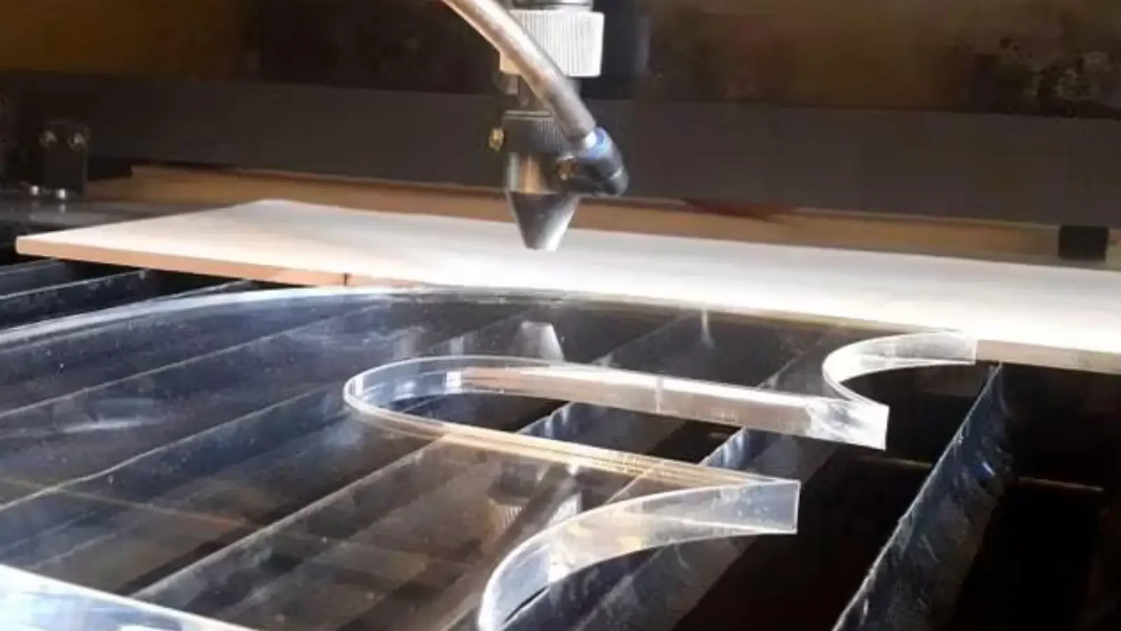 plastics cutting